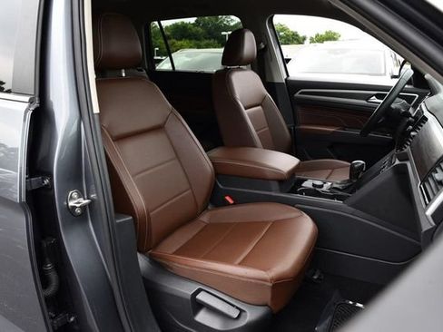 Certified 2023 Volkswagen Atlas SE w/ Panoramic Sunroof Package AWD/4WD image 20