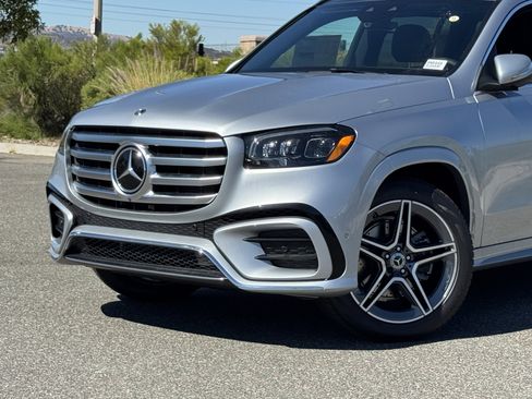 New 2025 Mercedes-Benz GLS 450 4MATIC image 3