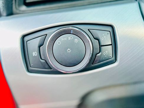 Used 2019 Ford Mustang Premium RWD image 14