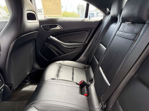 Used 2017 Mercedes-Benz CLA 250 image 14