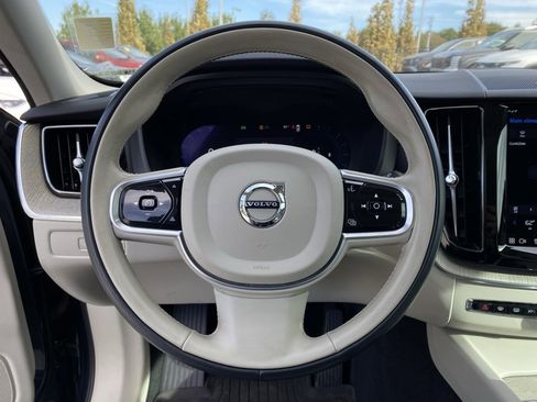 Used 2023 Volvo XC60 B5 Plus w/ Protection Package Premier image 11