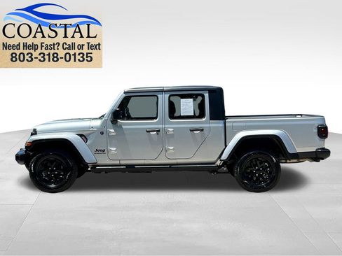 Used 2022 Jeep Gladiator Sport AWD/4WD image 15