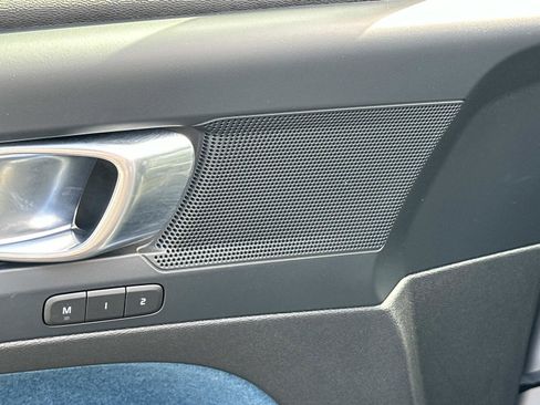 Certified 2023 Volvo XC40 Recharge Plus image 16