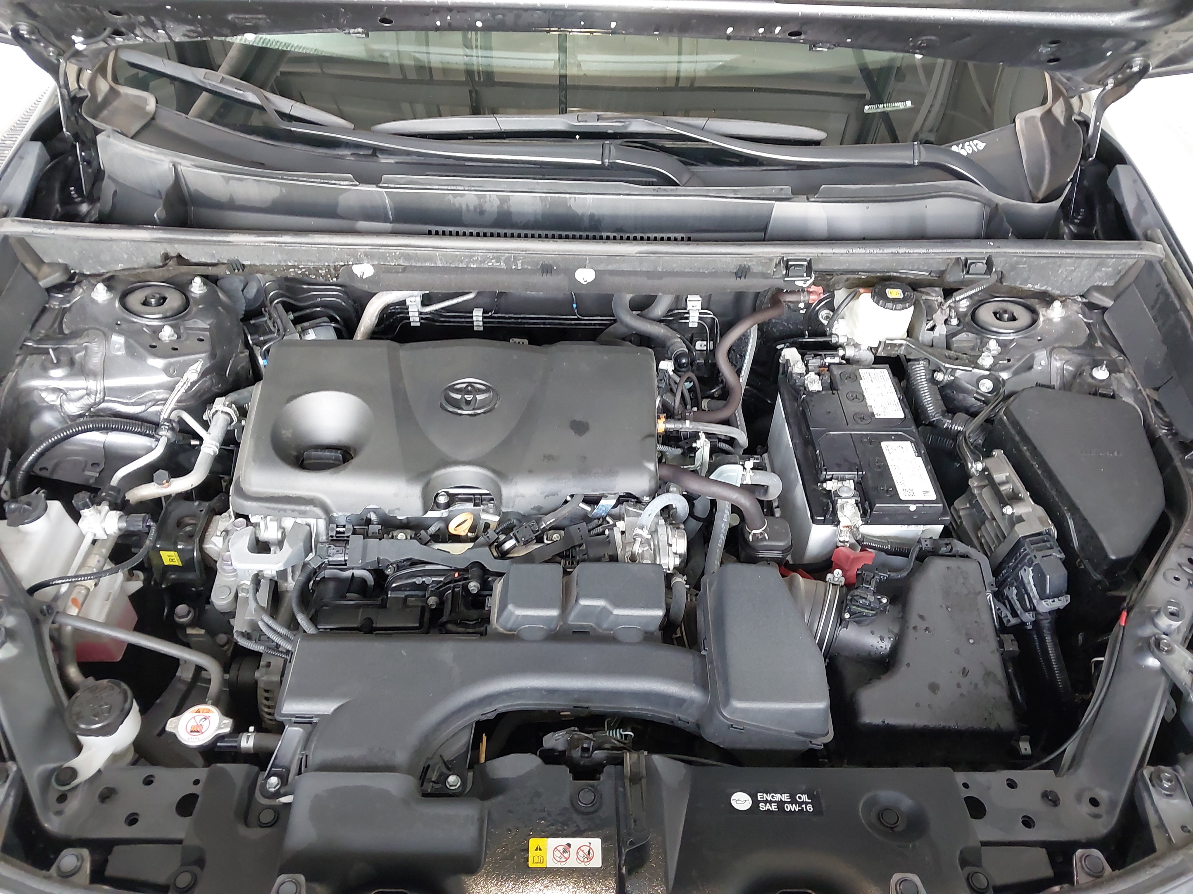 Used 2025 Toyota RAV4 LE AWD/4WD image 31