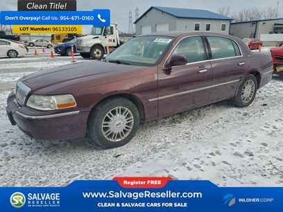 Used 2007 Lincoln Town Car Signature Limited