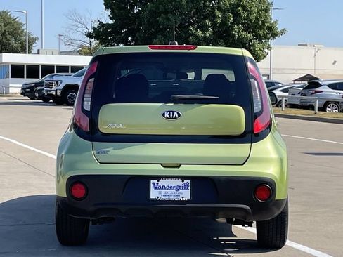 Used 2017 Kia Soul FWD image 5