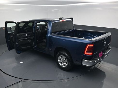 Used 2024 RAM 1500 Laramie AWD/4WD image 11