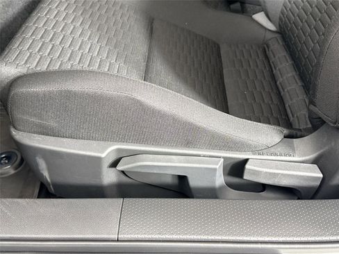 Certified 2025 Toyota GR86 image 30