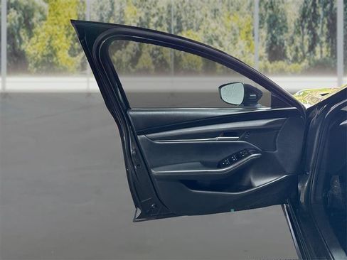 Used 2024 MAZDA MAZDA3 s FWD image 20