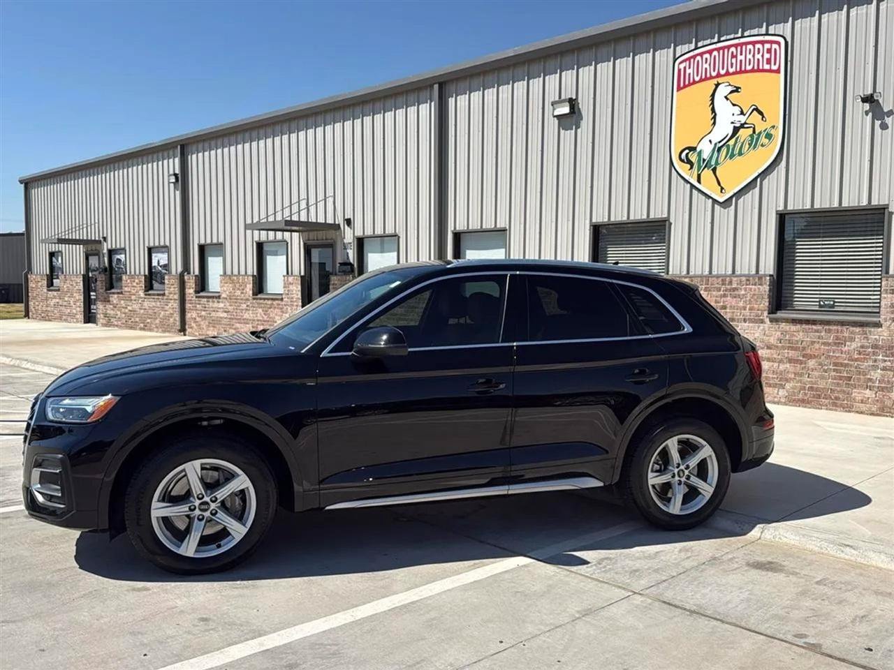 Used 2021 Audi Q5 2.0T Premium w/ Convenience Package AWD/4WD image 18