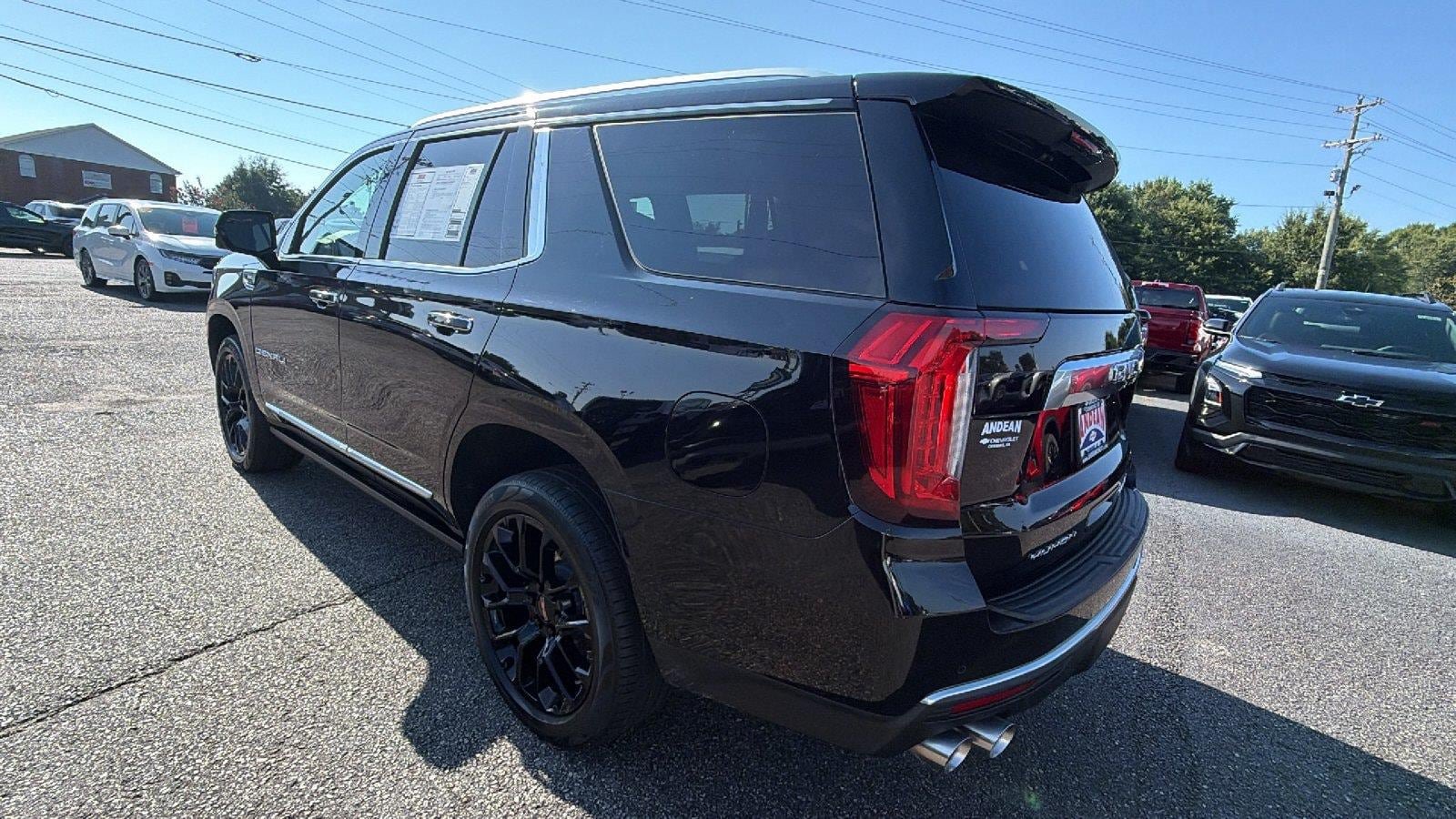 Used 2022 GMC Yukon Denali AWD/4WD image 11