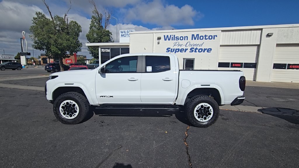 Used 2023 GMC Canyon AT4X w/ Edition 1 AWD/4WD image 8