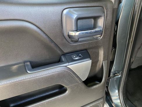 Used 2018 Chevrolet Silverado 1500 LT AWD/4WD image 34