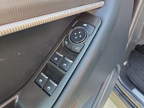 Used 2025 Ford Explorer ST-Line AWD/4WD image 33