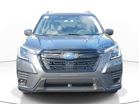 Used 2023 Subaru Forester image 3