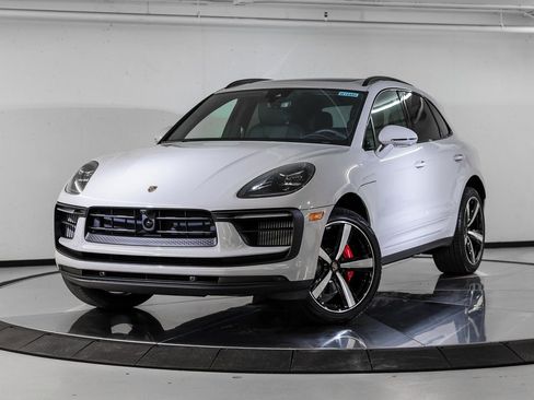 New 2026 Porsche Macan S image 1