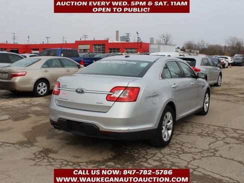 Used 2012 Ford Taurus SEL image 3