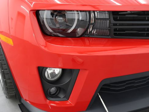 Used 2013 Chevrolet Camaro ZL1 RWD image 23
