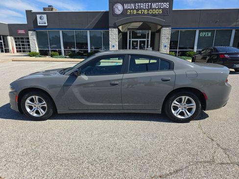 Used 2023 Dodge Charger SXT RWD image 1