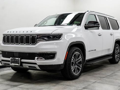 Used 2024 Jeep Wagoneer L Series II w/ Flexible Seating Group image 6