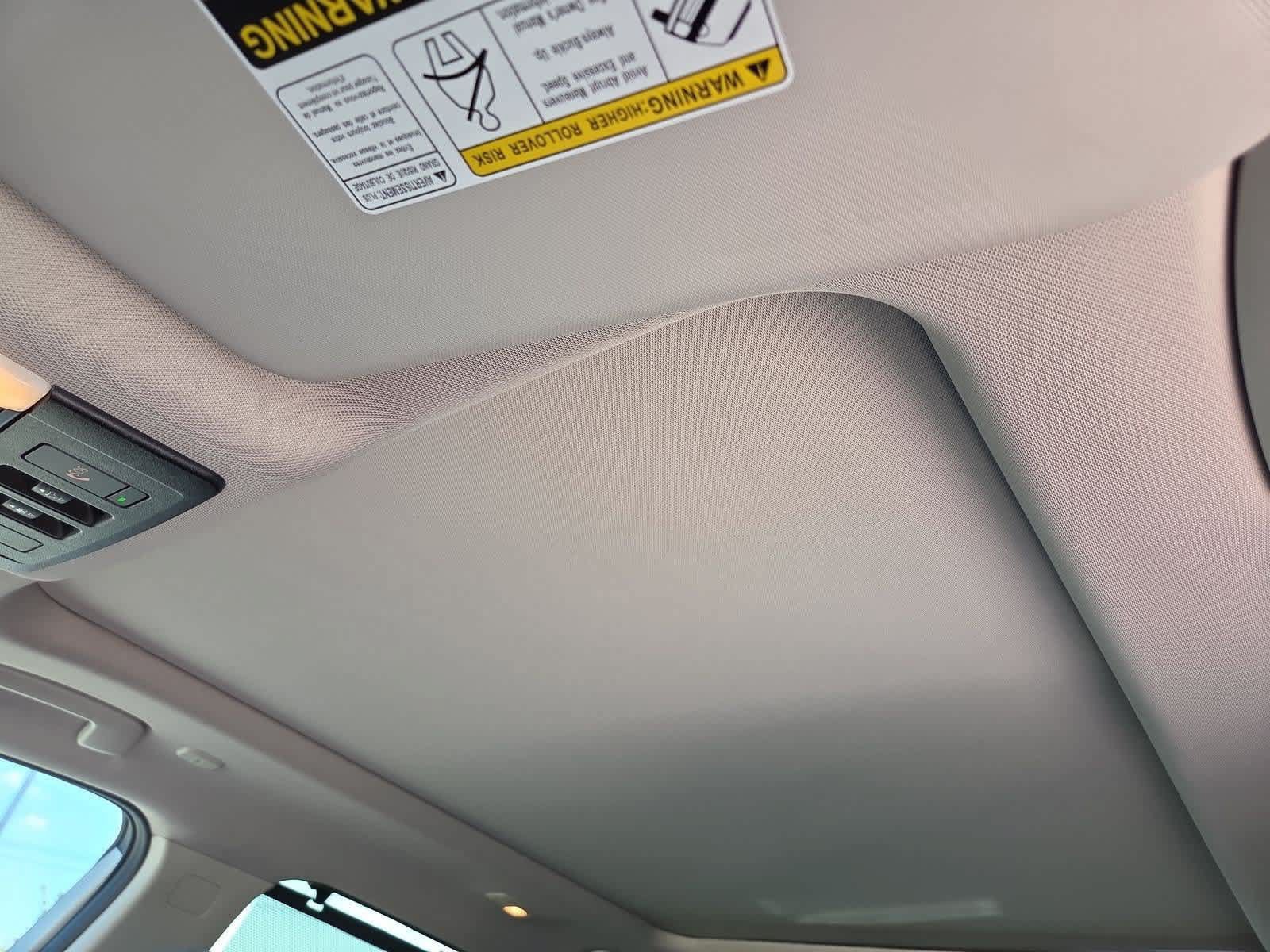 Used 2023 Nissan Rogue Platinum FWD image 18