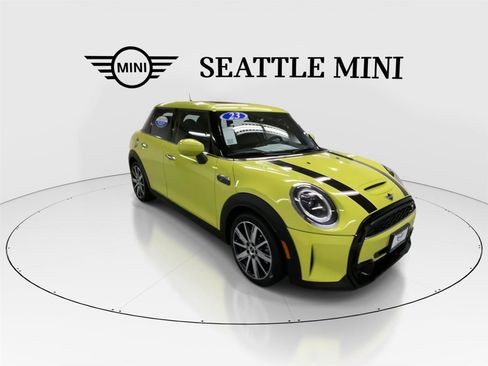 Certified 2023 MINI Cooper S w/ Premium Package image 2