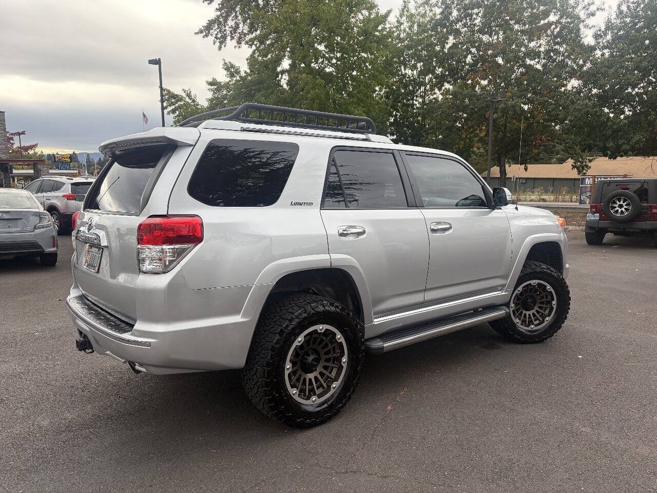 Used 2011 Toyota 4Runner Limited AWD/4WD image 4