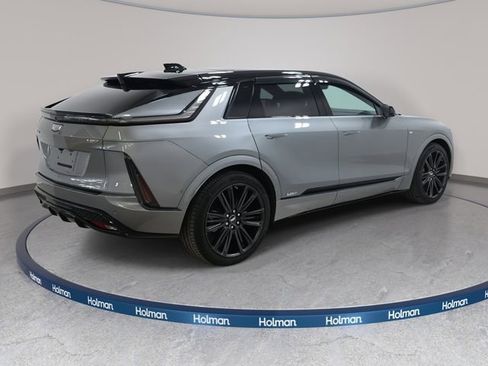 Used 2026 Cadillac Lyriq V image 6