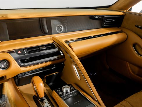 Used 2018 Lexus LC 500 Coupe image 35