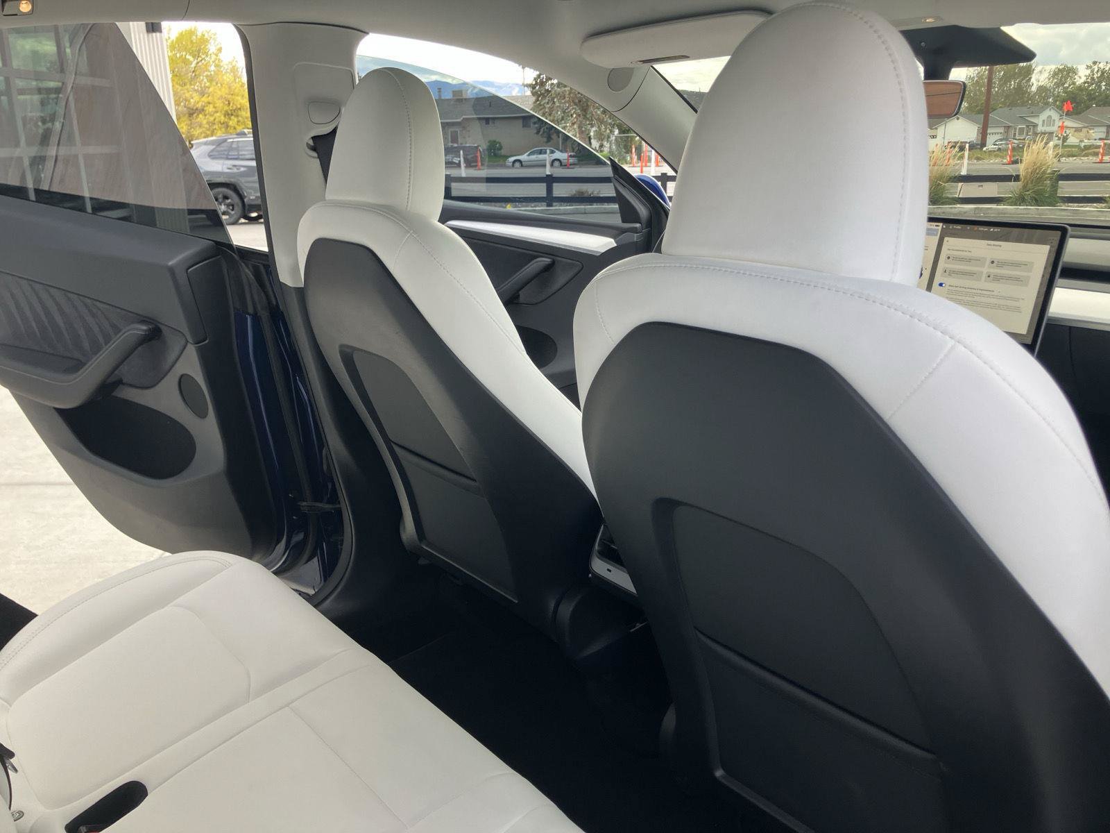 Used 2023 Tesla Model Y Long Range AWD/4WD image 19