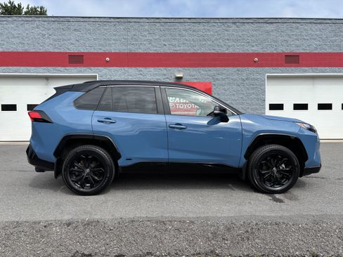 Used 2024 Toyota RAV4 XSE w/ Advanced Technology Package AWD/4WD image 2