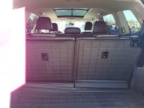 Used 2023 Volkswagen Atlas SEL R-Line image 16