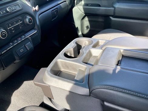 Used 2020 Chevrolet Silverado 1500 Custom Trail Boss w/ Custom Convenience Package AWD/4WD image 17