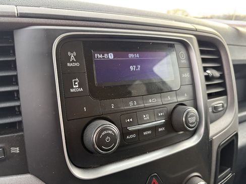 Used 2014 RAM 1500 Express image 37