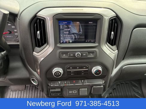 Used 2025 GMC Sierra 3500 Pro w/ Convenience Package AWD/4WD image 18
