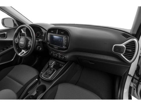 Used 2022 Kia Soul LX image 12