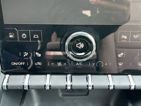 New 2026 GMC Terrain Elevation w/ Technology Package II AWD/4WD image 23