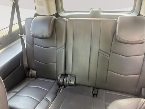 Used 2020 Cadillac Escalade ESV Premium Luxury RWD image 25