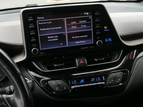 Used 2019 Toyota C-HR Limited FWD image 19