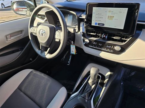 Certified 2025 Toyota Corolla LE image 10