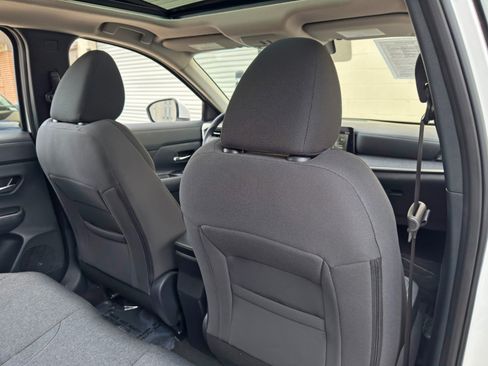 Used 2025 Nissan Kicks SV w/ SV Premium Package FWD image 30