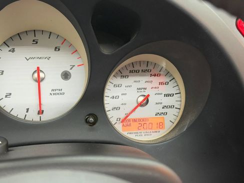 Used 2003 Dodge Viper SRT-10 RWD image 64