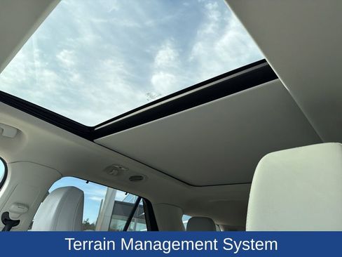 Used 2025 Ford Explorer Platinum w/ Ultimate Package image 16