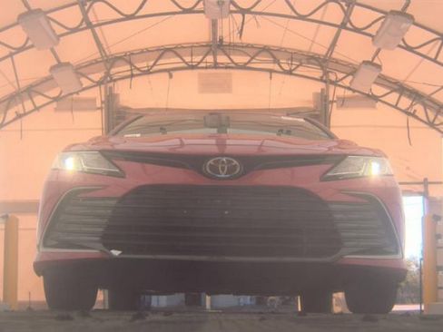 Used 2024 Toyota Camry LE image 3