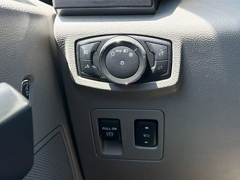 Used 2016 Ford F150 XLT w/ Equipment Group 302A Luxury AWD/4WD image 10