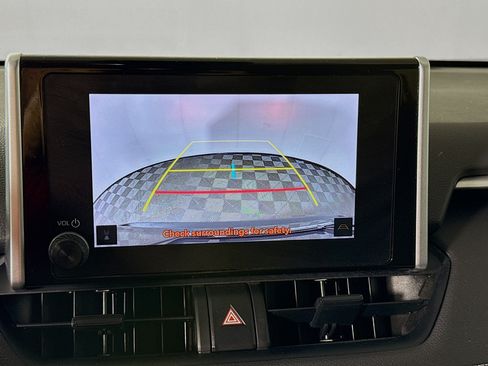 Certified 2023 Toyota RAV4 LE AWD/4WD image 15