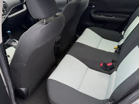 Used 2017 Toyota Prius C Three FWD image 8