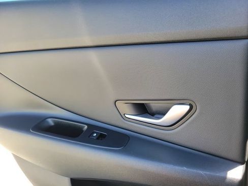 Certified 2023 Hyundai Elantra SEL w/ Convenience Package FWD image 23