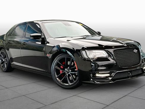 Used 2023 Chrysler 300 C RWD image 3