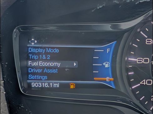 Used 2015 Lincoln MKX AWD w/ Equipment Group 102A image 10